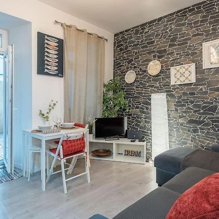 ליסבון Modern Rustic Apartment In Graca מראה חיצוני תמונה