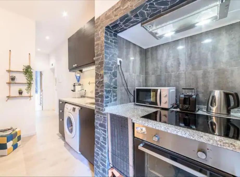 ליסבון Modern Rustic Apartment In Graca מראה חיצוני תמונה